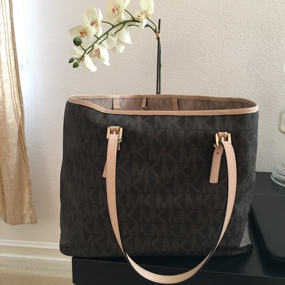 michael kors medium travel tote